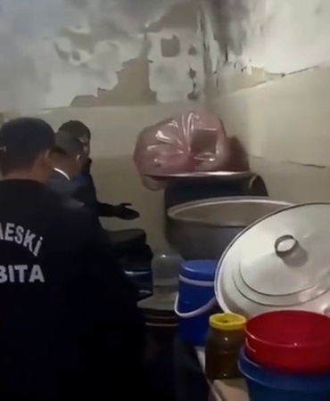 Babaeski’de ruhsatsız turşu imalathanesine baskın: 2,5 ton ürün imha edildi